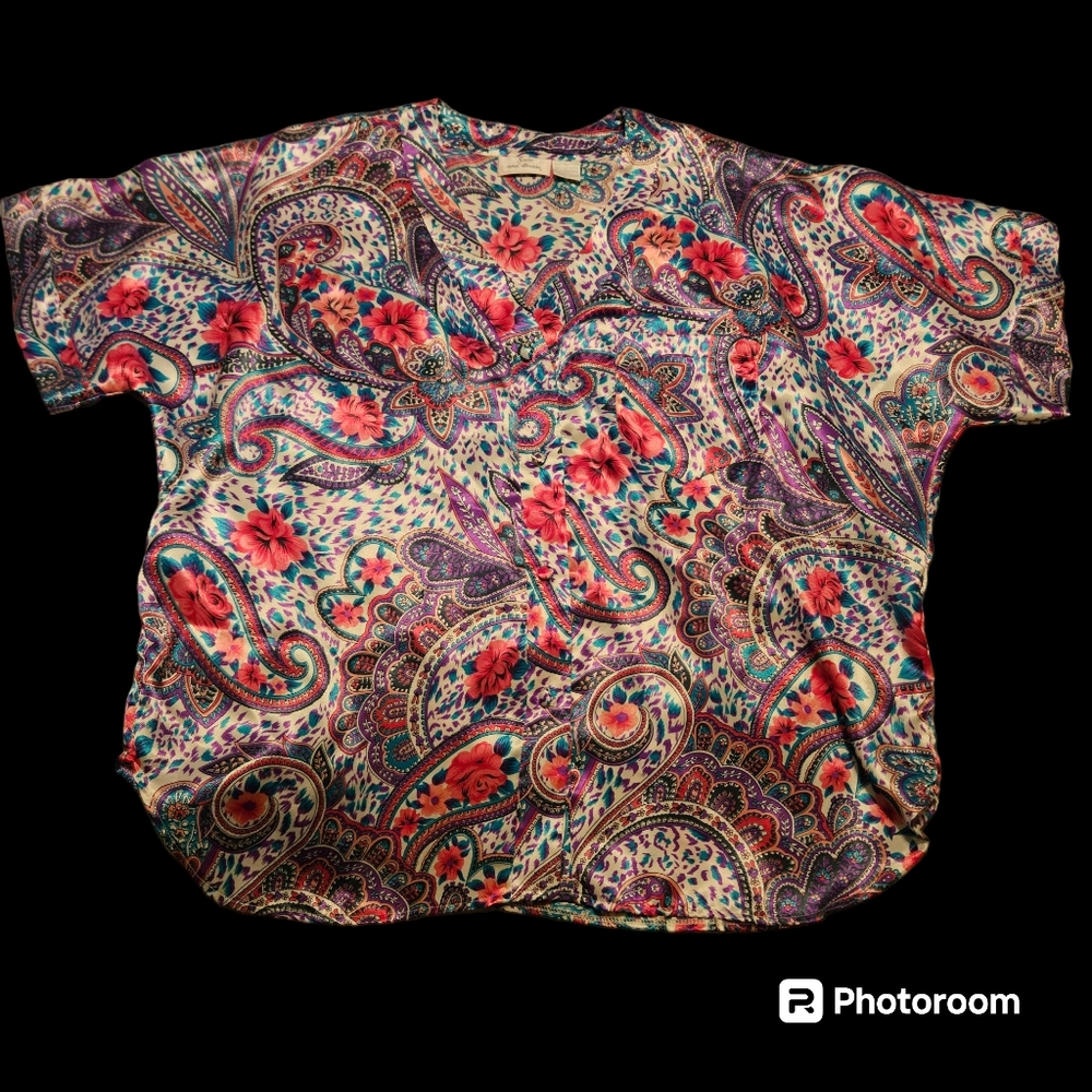 5/$10 Satin and beaux women's top size LG